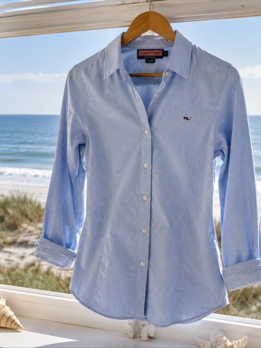 Vineyard Vines Light Blue Oxford Button Down Shirt Women's Size 2 Whale Logo